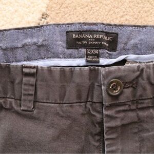 Banana Republic Gray Chino Pants - 32x34